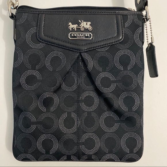 Coach | Crossover Bag - Picture 1 of 8